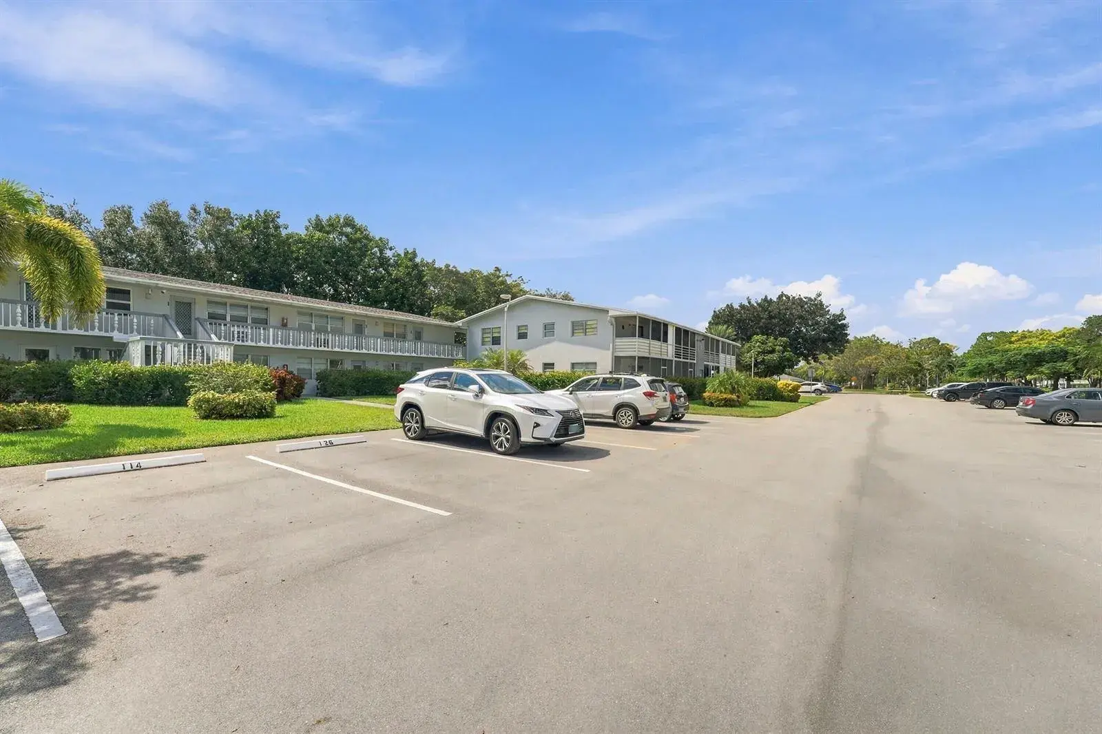 116 LYNDHURST F # 116, Deerfield Beach FL 33442