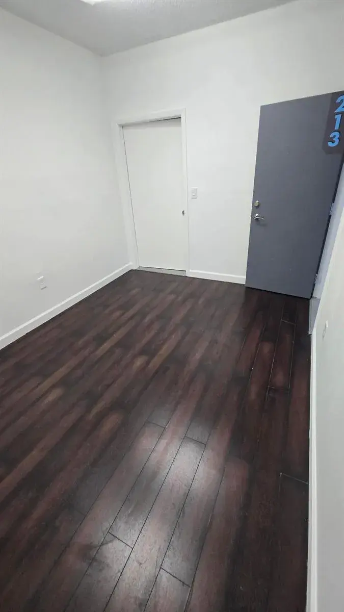 1918 HARRISON Street # 213, Hollywood FL 33020