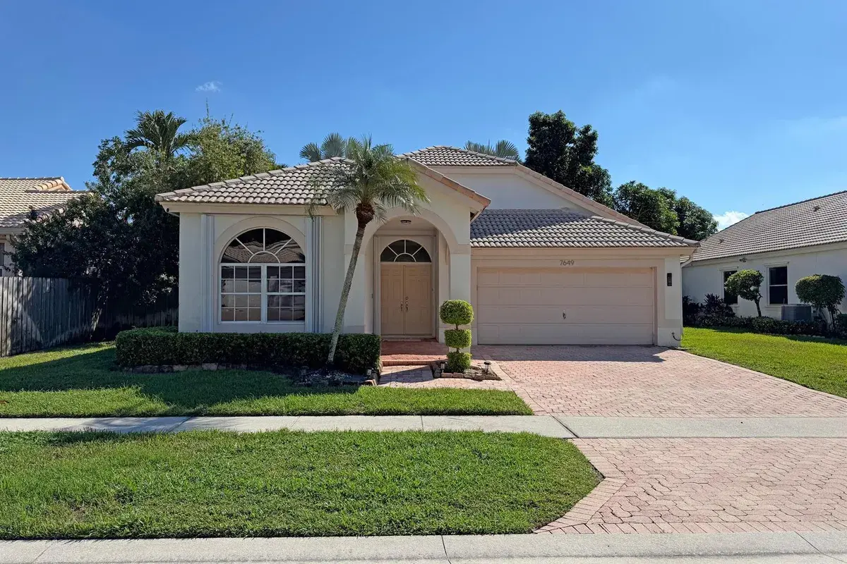 7649 Eagle Point Drive, Delray Beach FL 33446