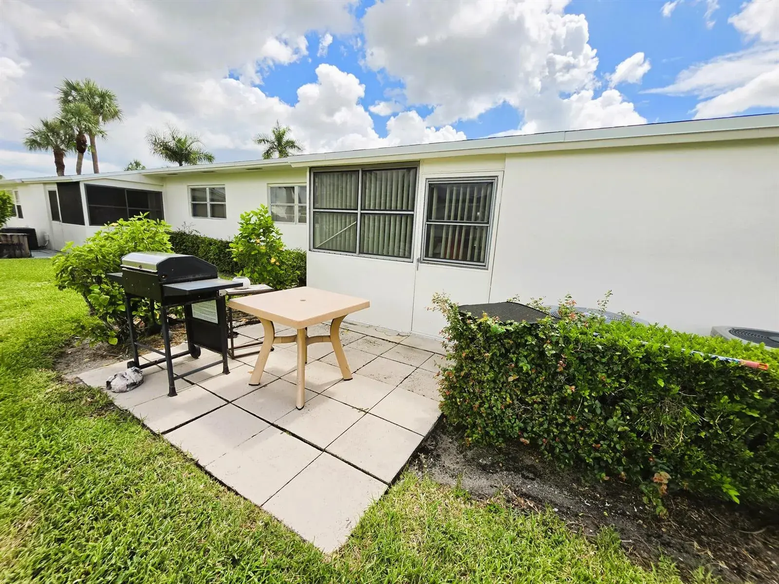 2747 Dudley Drive E # C, West Palm Beach FL 33415