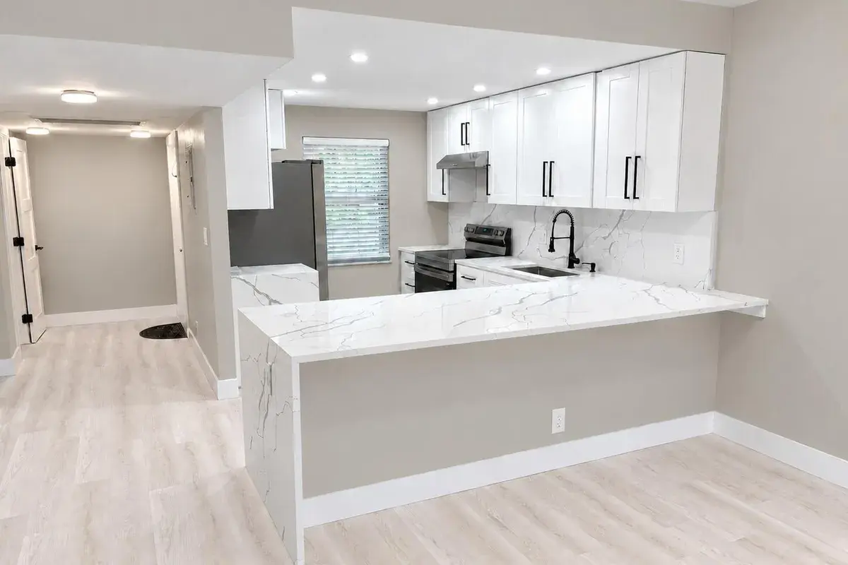 3900 Oaks Clubhouse Drive # 101, Pompano Beach FL 33069
