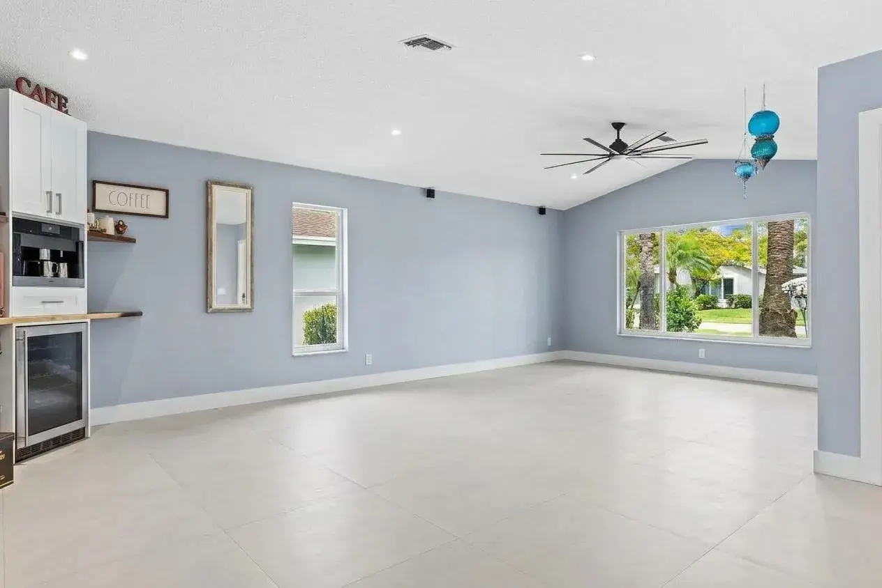 10110 SW 16TH Place, Davie FL 33324