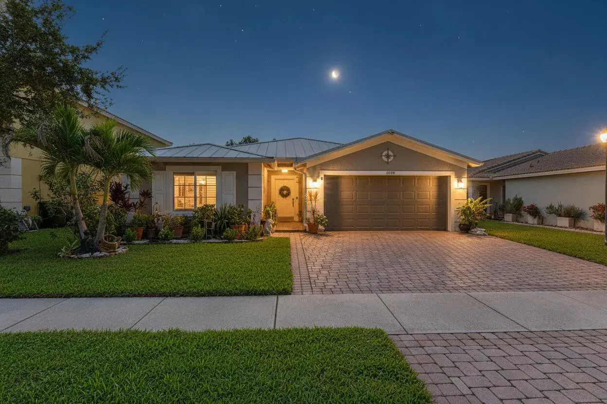 2099 Newport Isles Boulevard, Port St. Lucie FL 34953