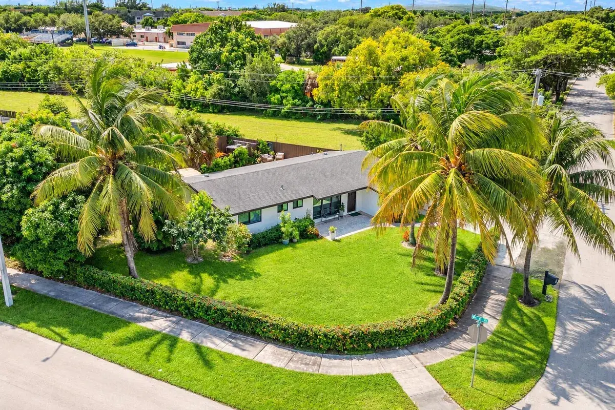 5051 NE 6TH Avenue, Deerfield Beach FL 33064