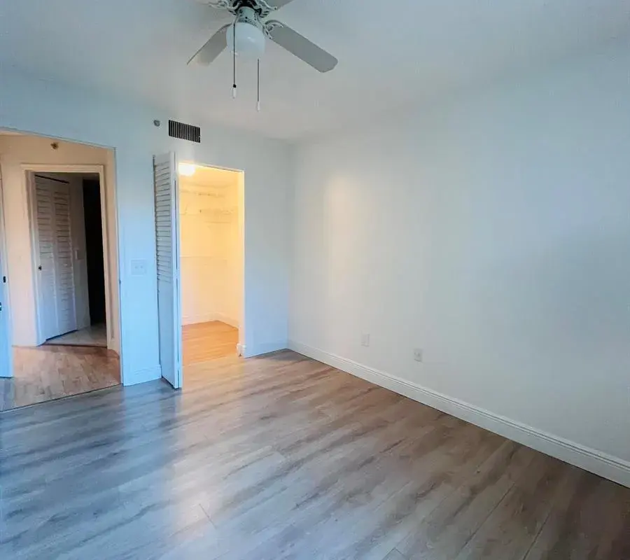 420 S PARK # 108, Hollywood FL 33021