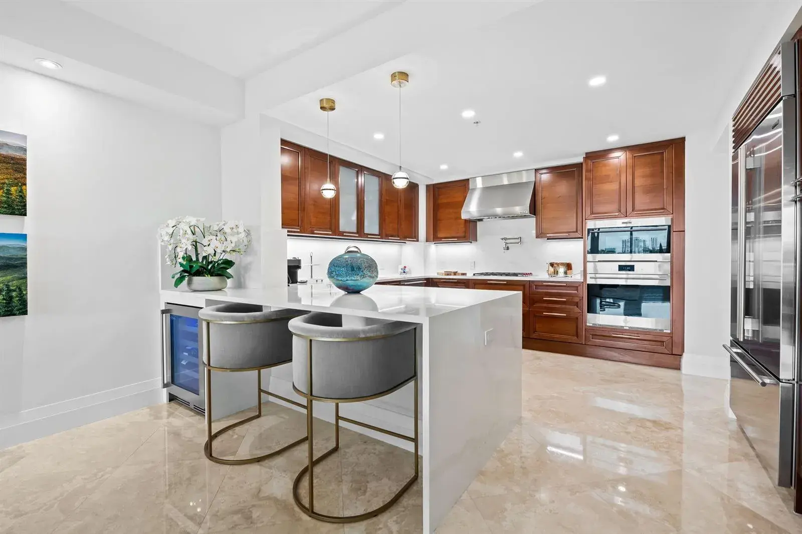 45 HENDRICKS Isle # 402, Fort Lauderdale FL 33301