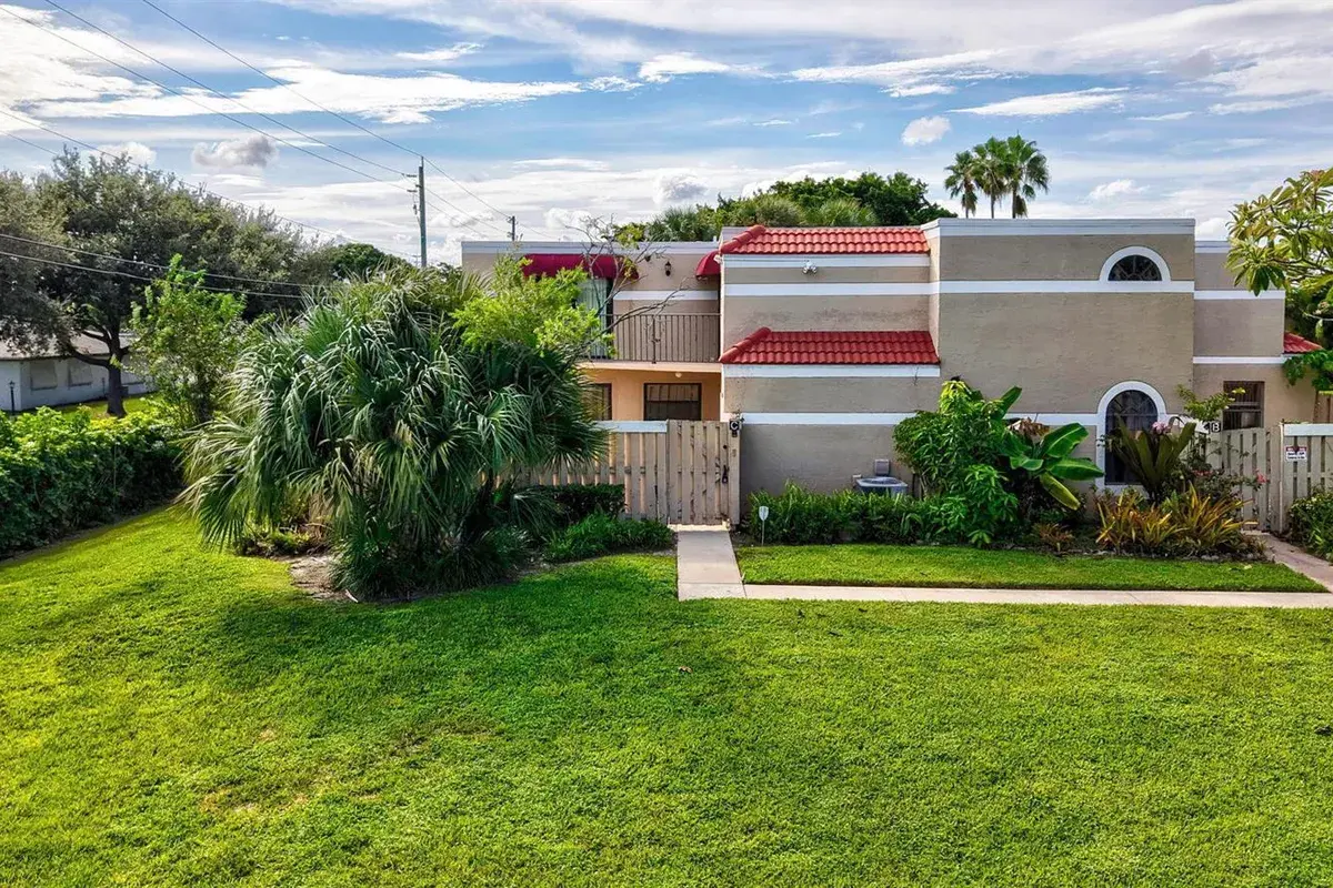 3930 VILLAGE Drive # C, Delray Beach FL 33445