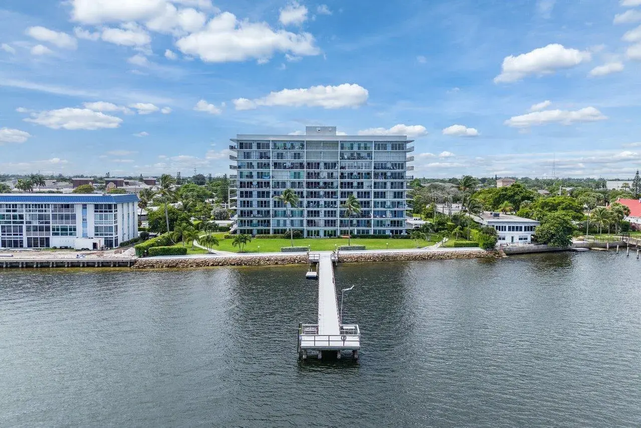 3040 Lake Shore Drive # 502, Riviera Beach FL 33404