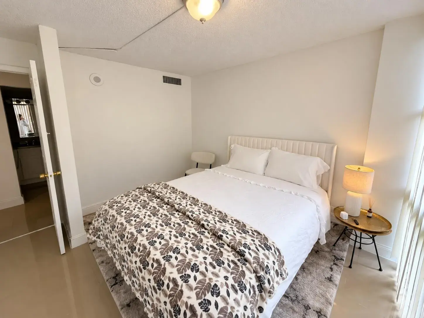 17021 N BAY Road # 107, Sunny Isles Beach FL 33160