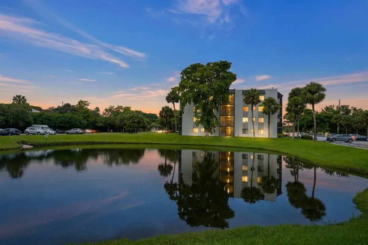3700 N Pine Island Road # 307, Sunrise FL 33351