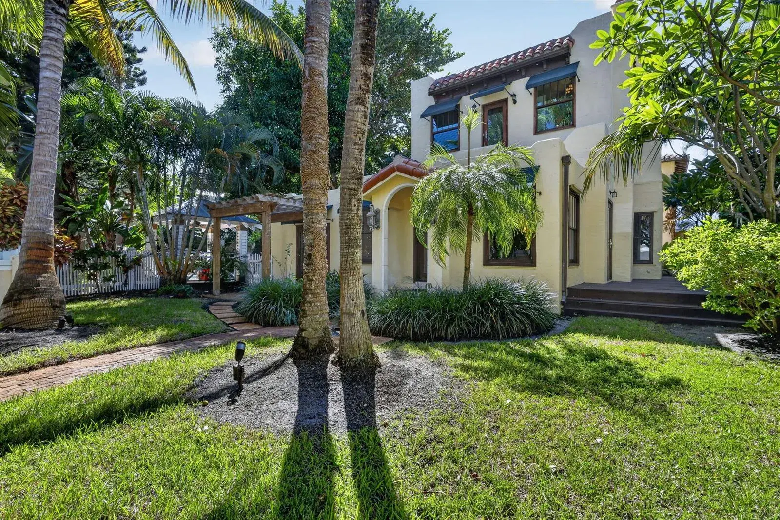 106 SE 7TH Avenue # 1, Delray Beach FL 33483