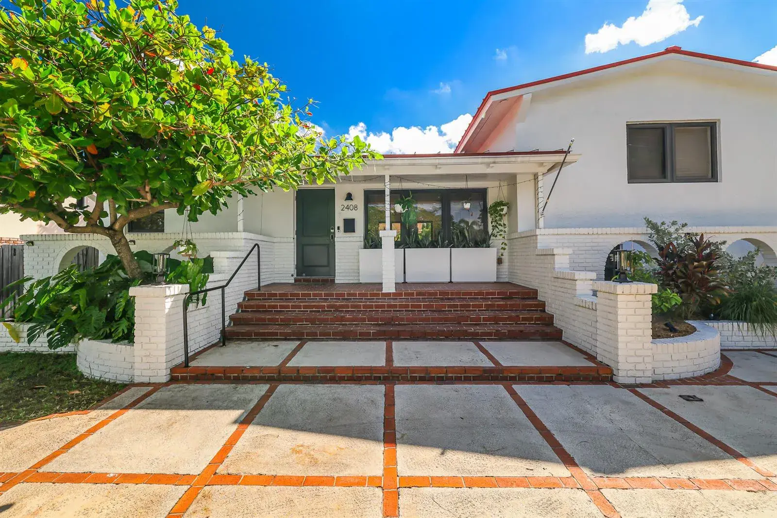 2408 NE 17th Terrace, Wilton Manors FL 33305