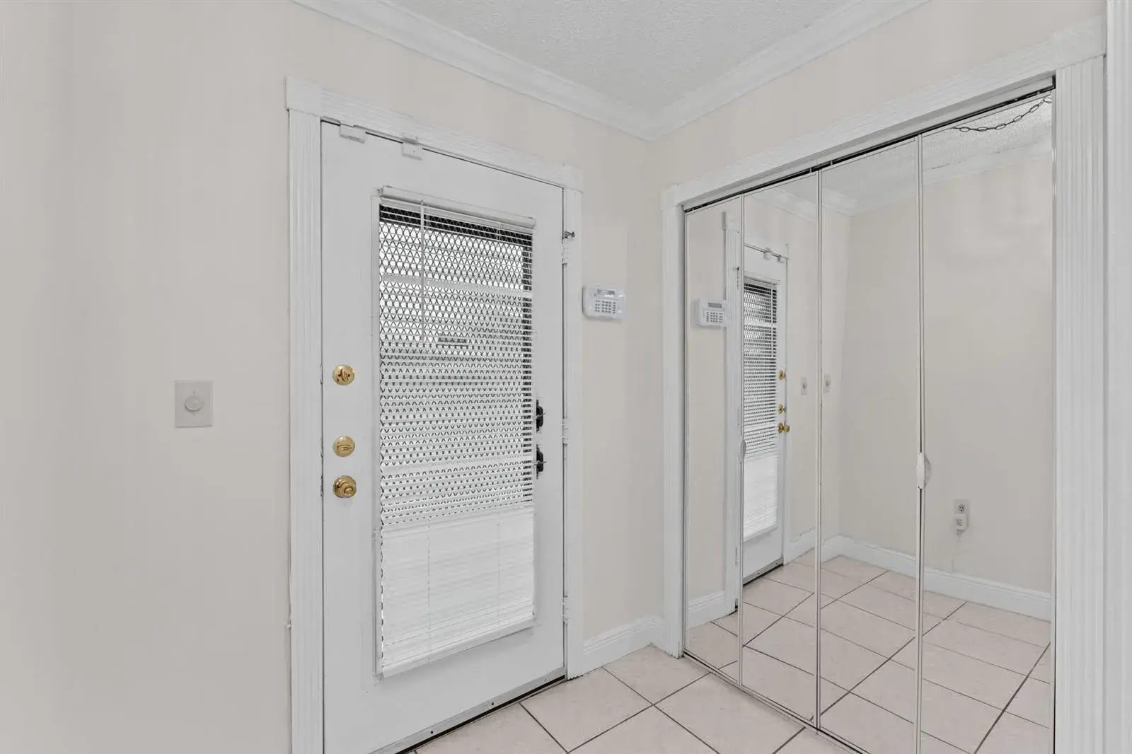 6085 N SABAL PALM Boulevard # 107, Tamarac FL 33319