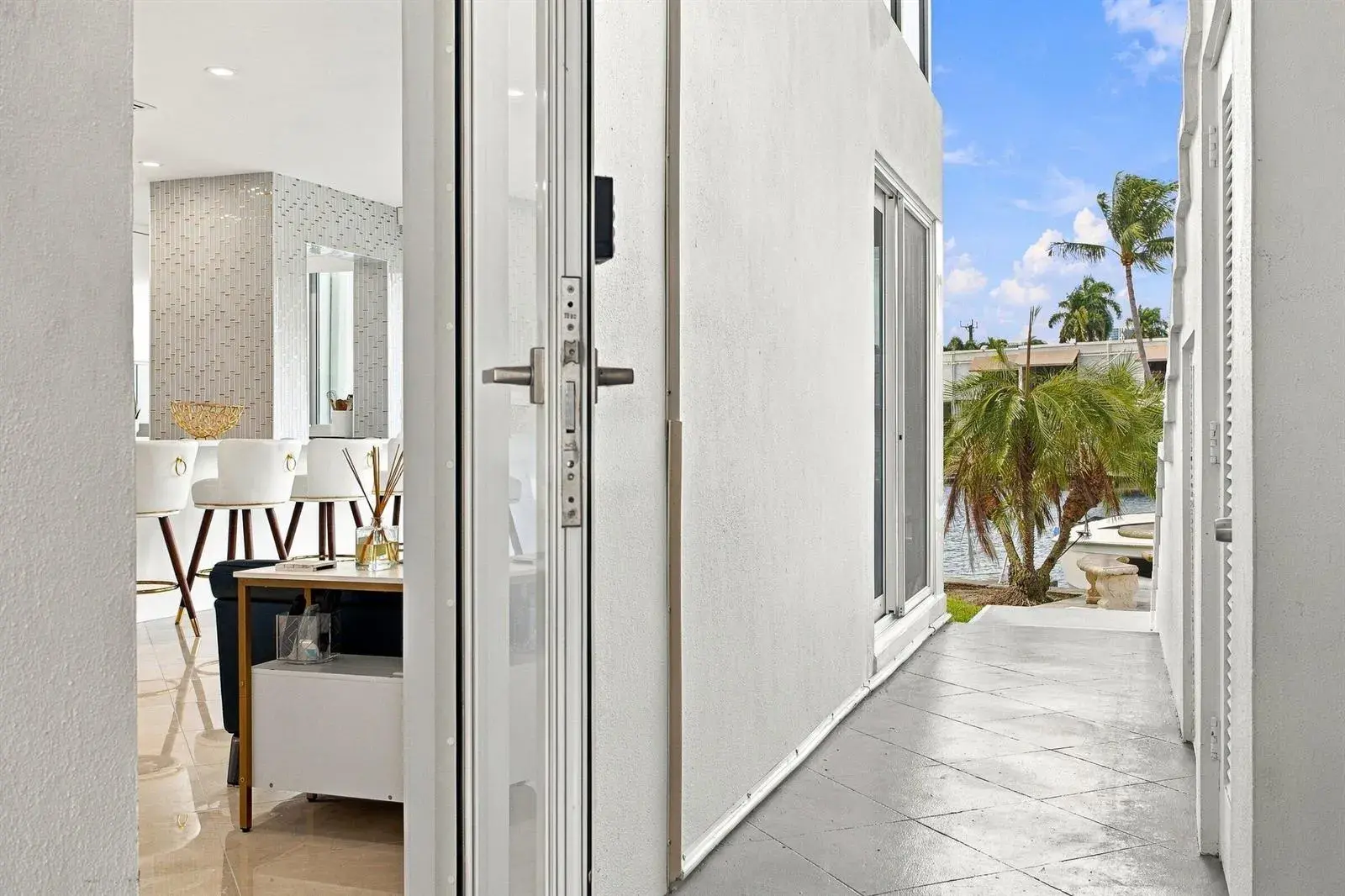 180 Isle Of Venice Drive # 102, Fort Lauderdale FL 33301