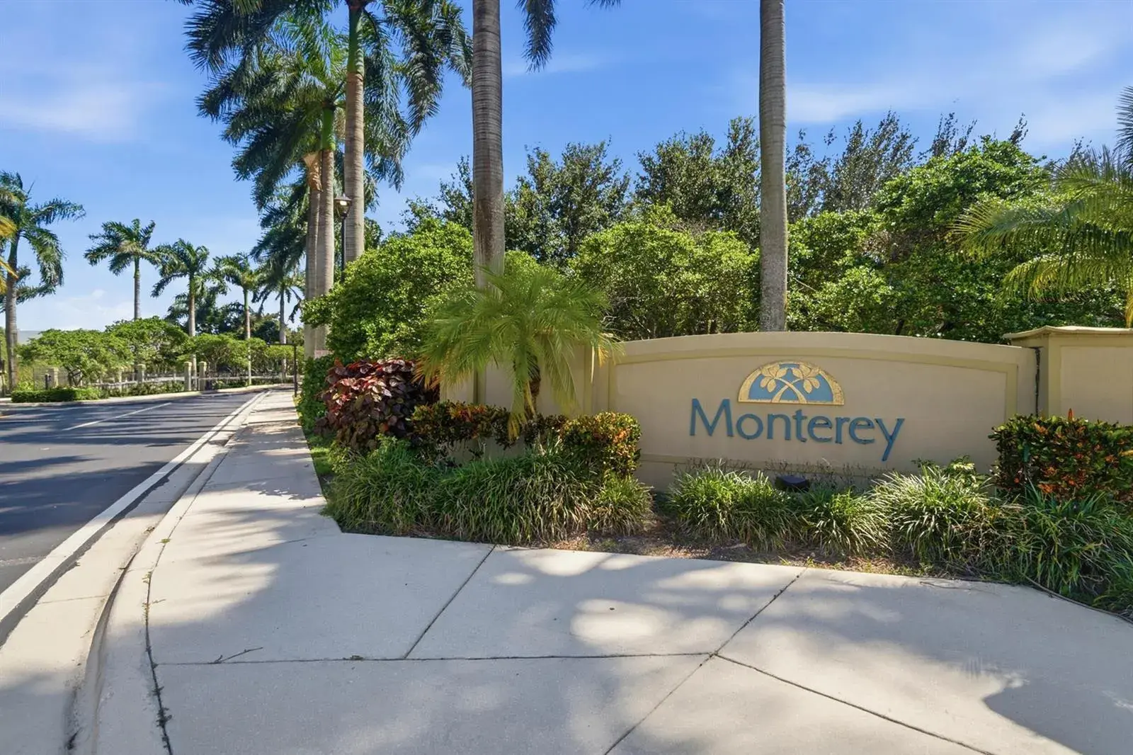 308 Lake Monterey Circle, Boynton Beach FL 33426