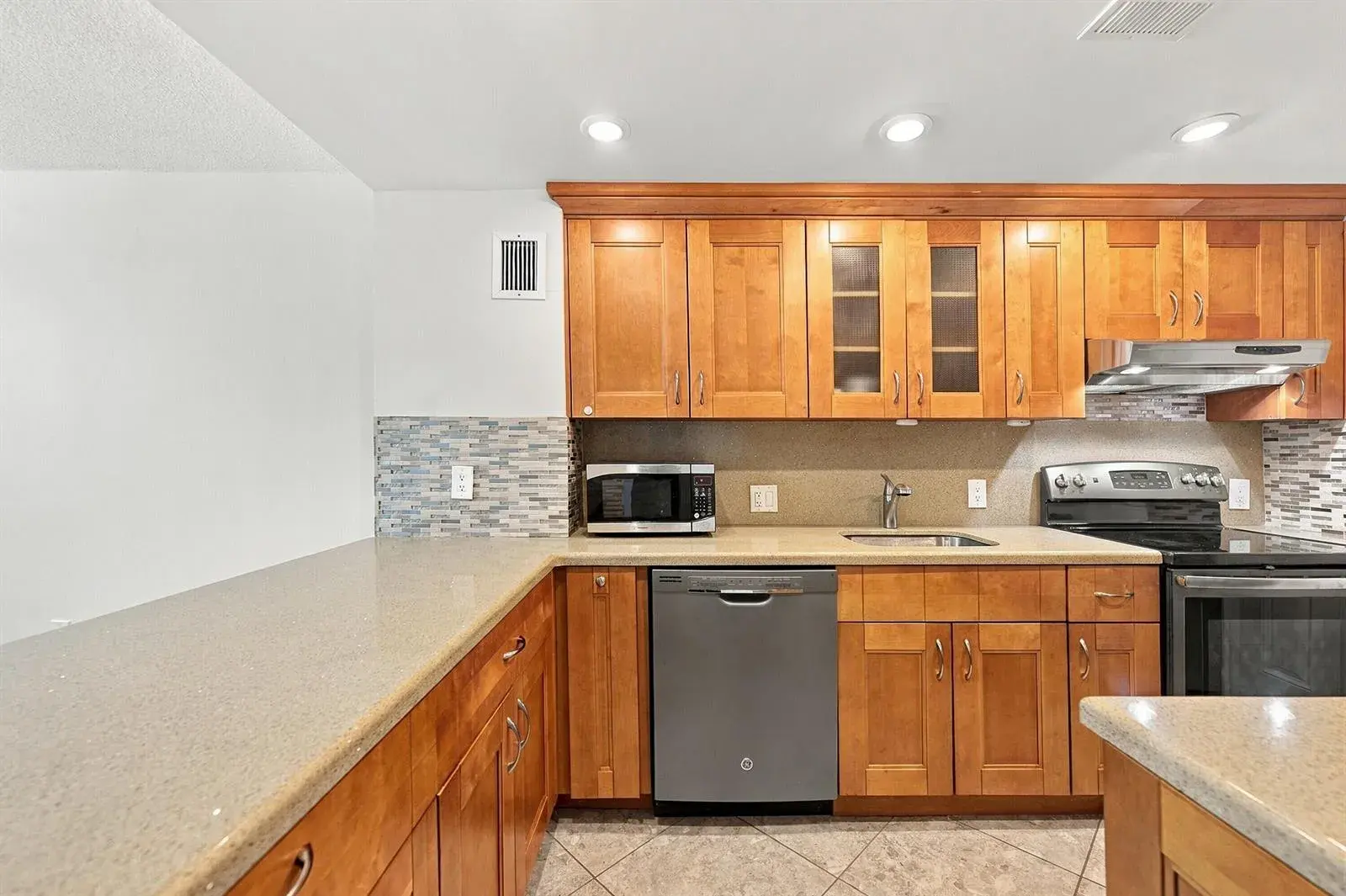1021 HILLSBORO MILE # 103, Hillsboro Beach FL 33062