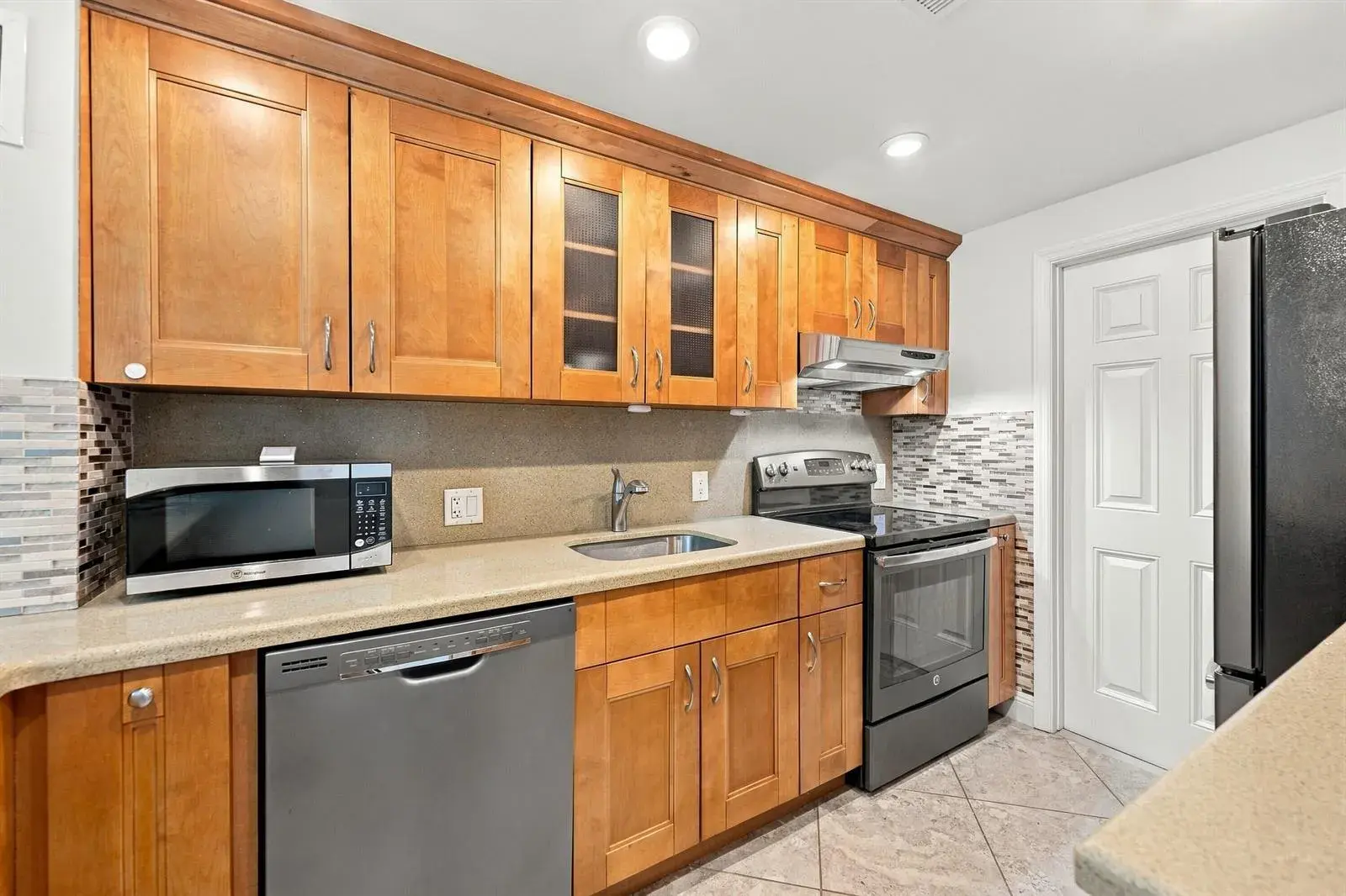1021 HILLSBORO MILE # 103, Hillsboro Beach FL 33062
