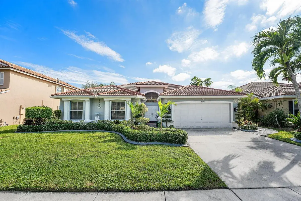 5696 Muirfield Village Circle, Lake Worth FL 33463