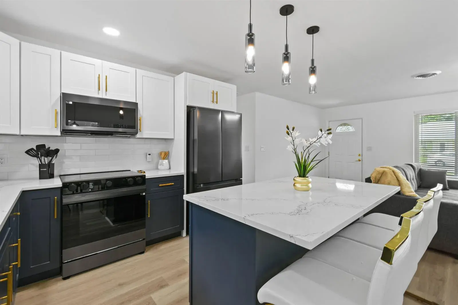 19005 SE SOUTHGATE Drive, Tequesta FL 33469