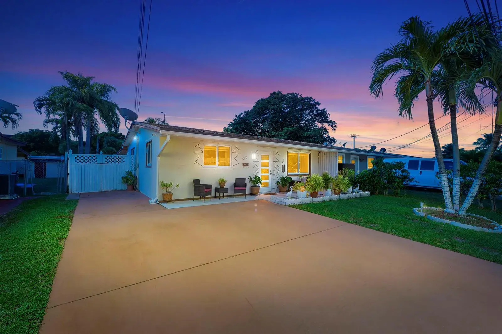 7020 SW 20TH, North Lauderdale FL 33068