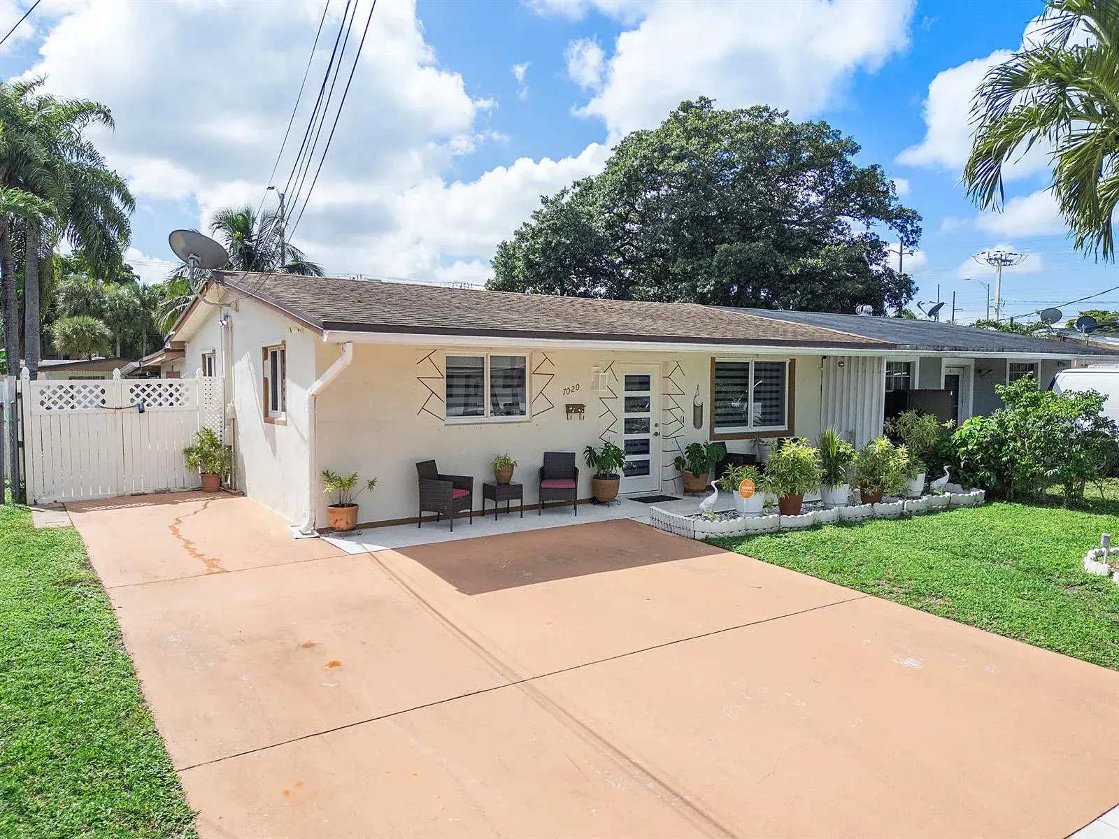 7020 SW 20TH, North Lauderdale FL 33068