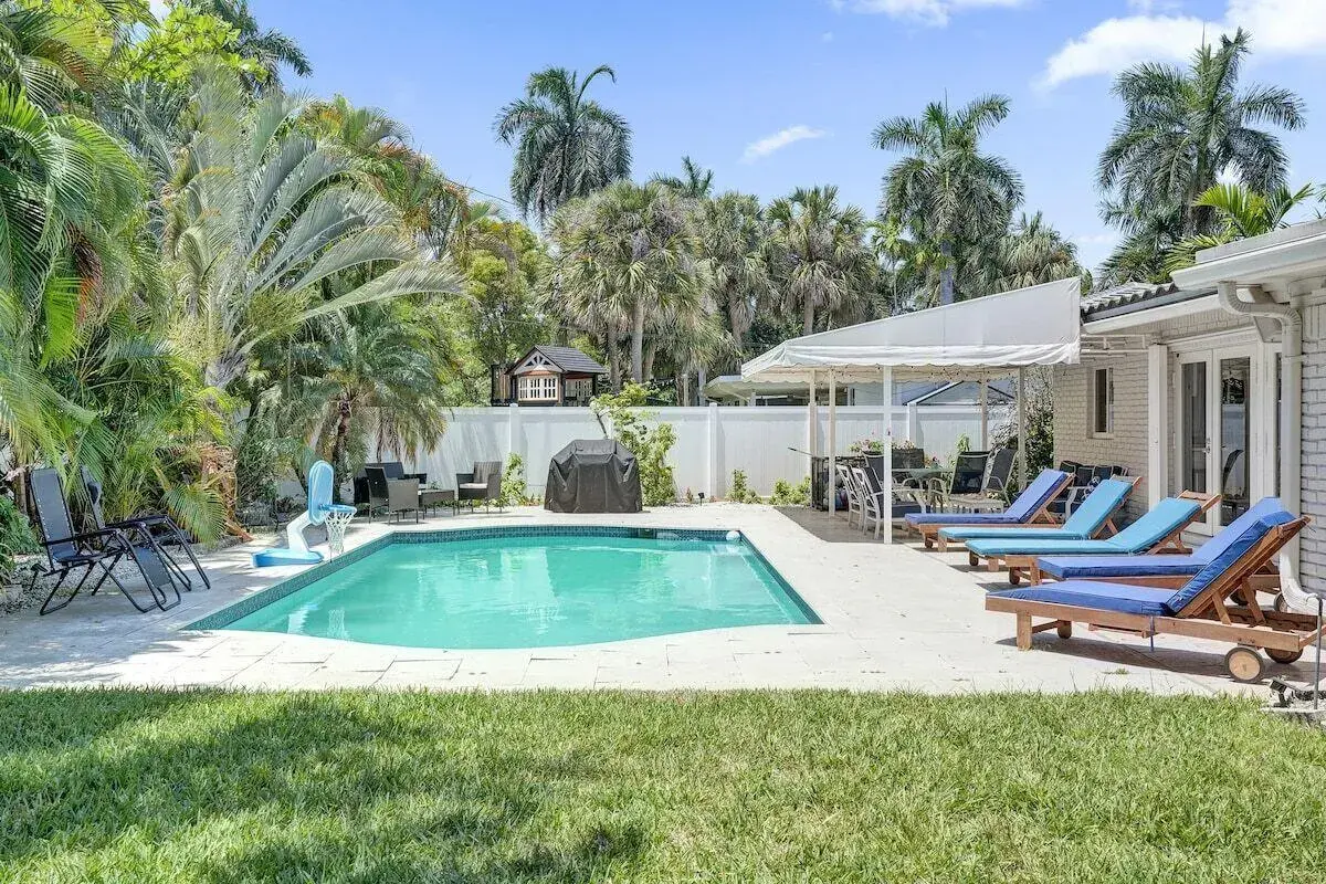 3036 NE 19TH Street, Fort Lauderdale FL 33305