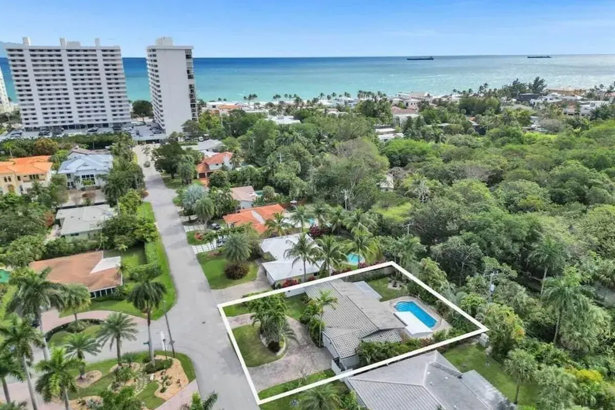 3036 NE 19TH Street, Fort Lauderdale FL 33305