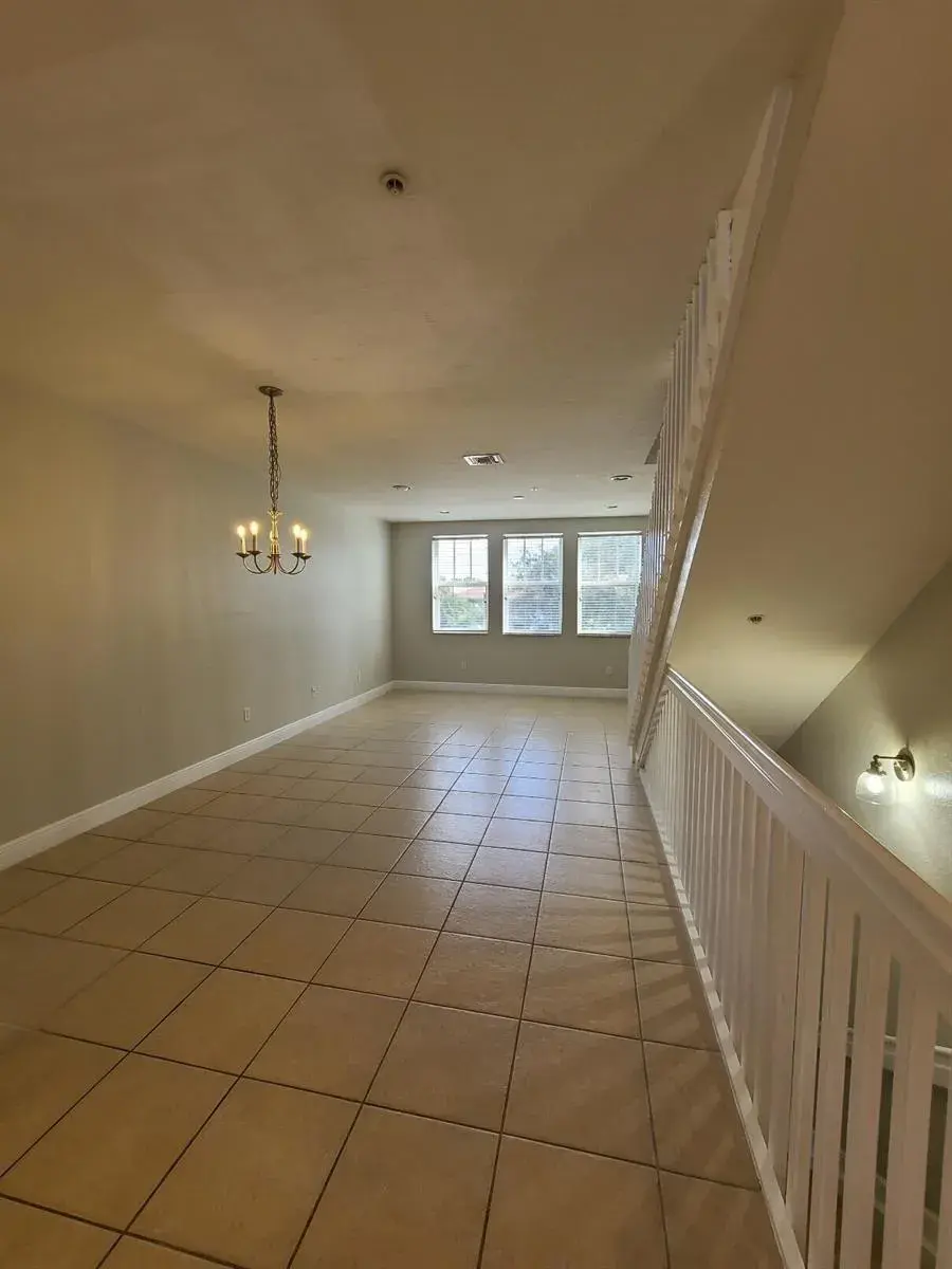 590 AMADOR Lane # 6, West Palm Beach FL 33401