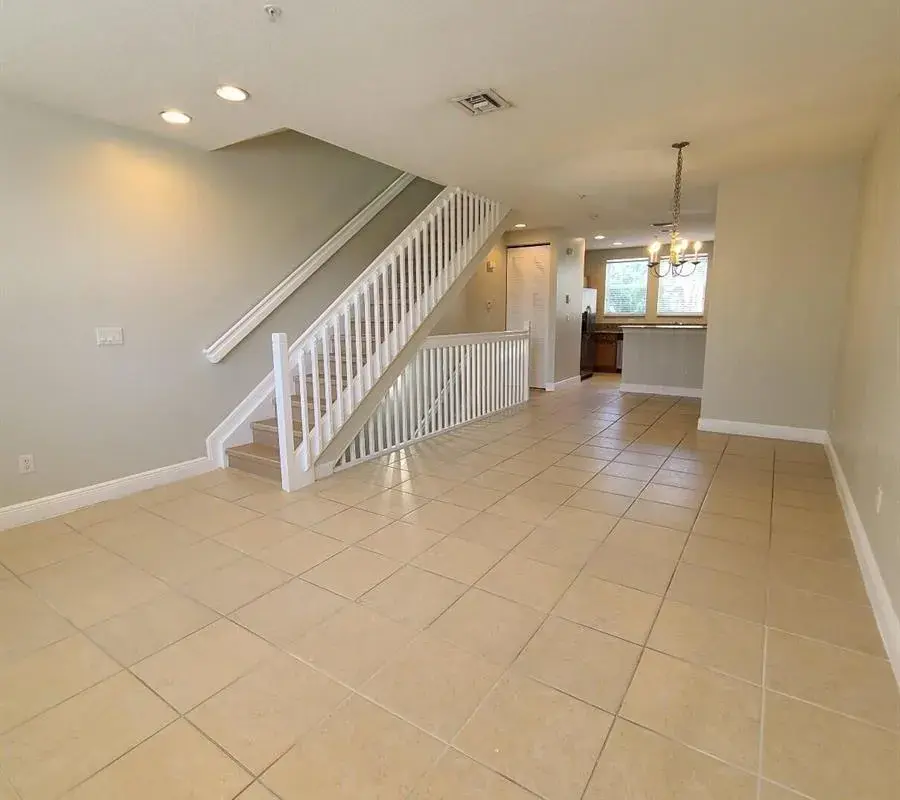 590 AMADOR Lane # 6, West Palm Beach FL 33401