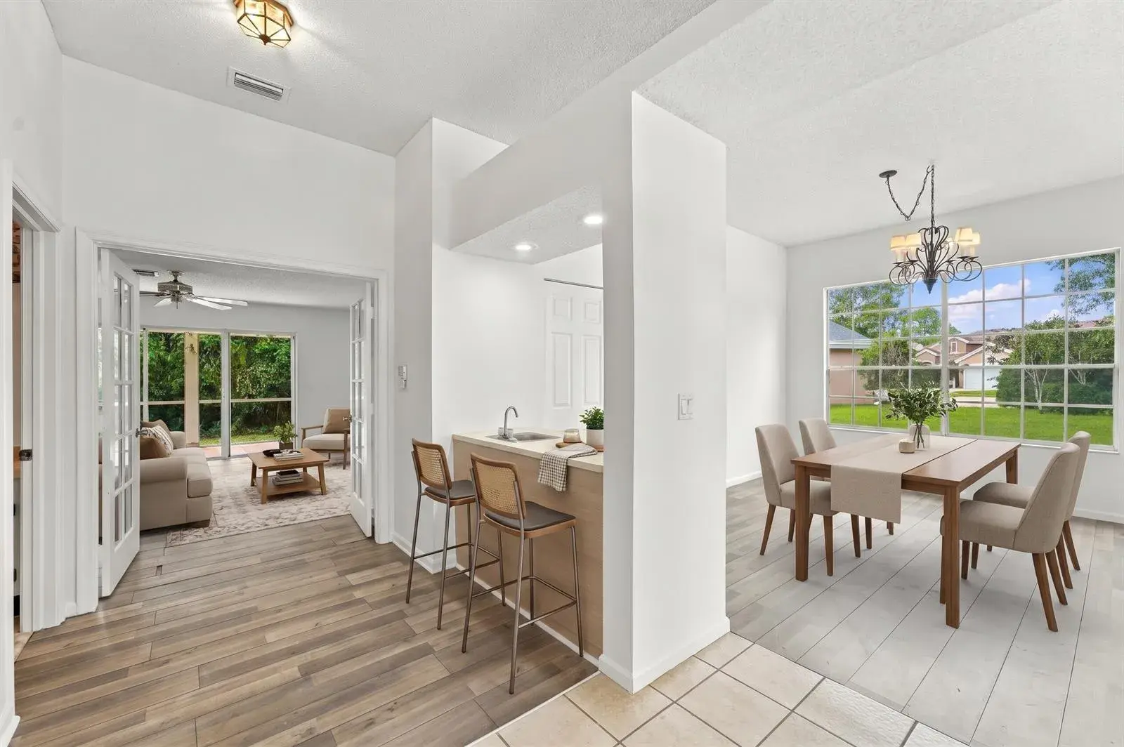 1015 LAKE BREEZE Drive, Wellington FL 33414