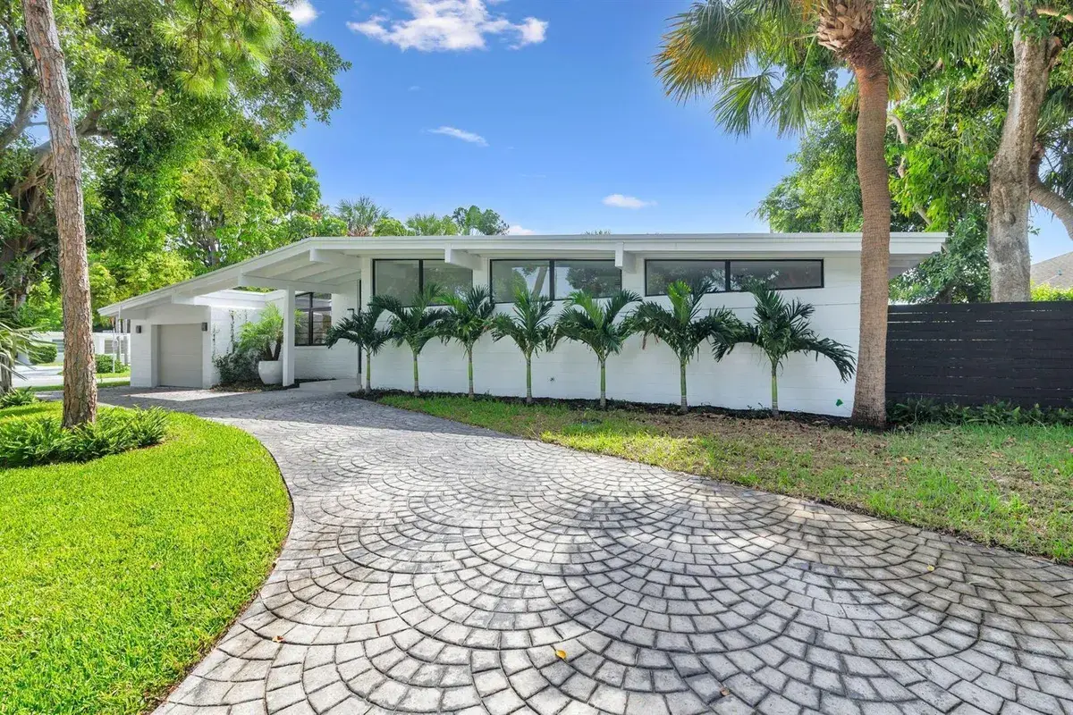 7512 W Lake Drive, West Palm Beach FL 33406