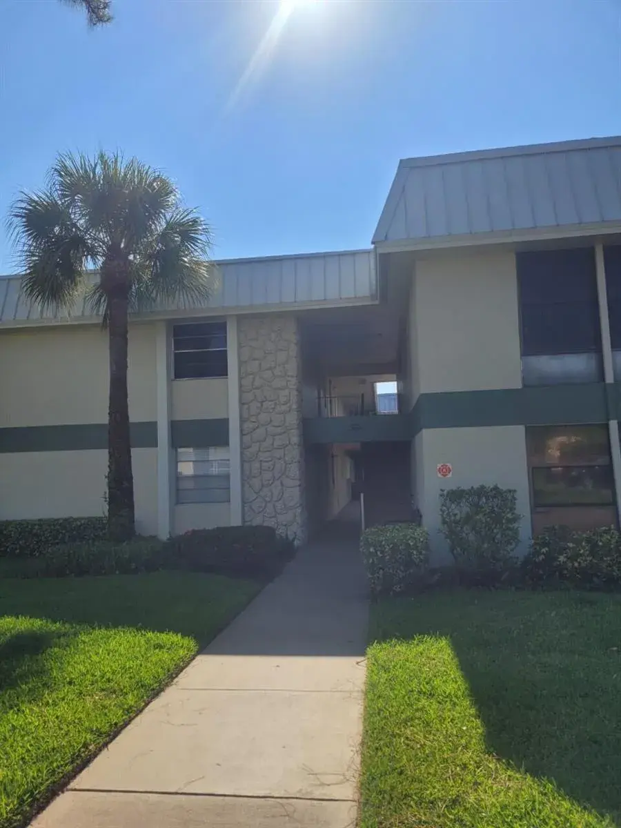 2302 Sunrise Boulevard # 201, Fort Pierce FL 34982