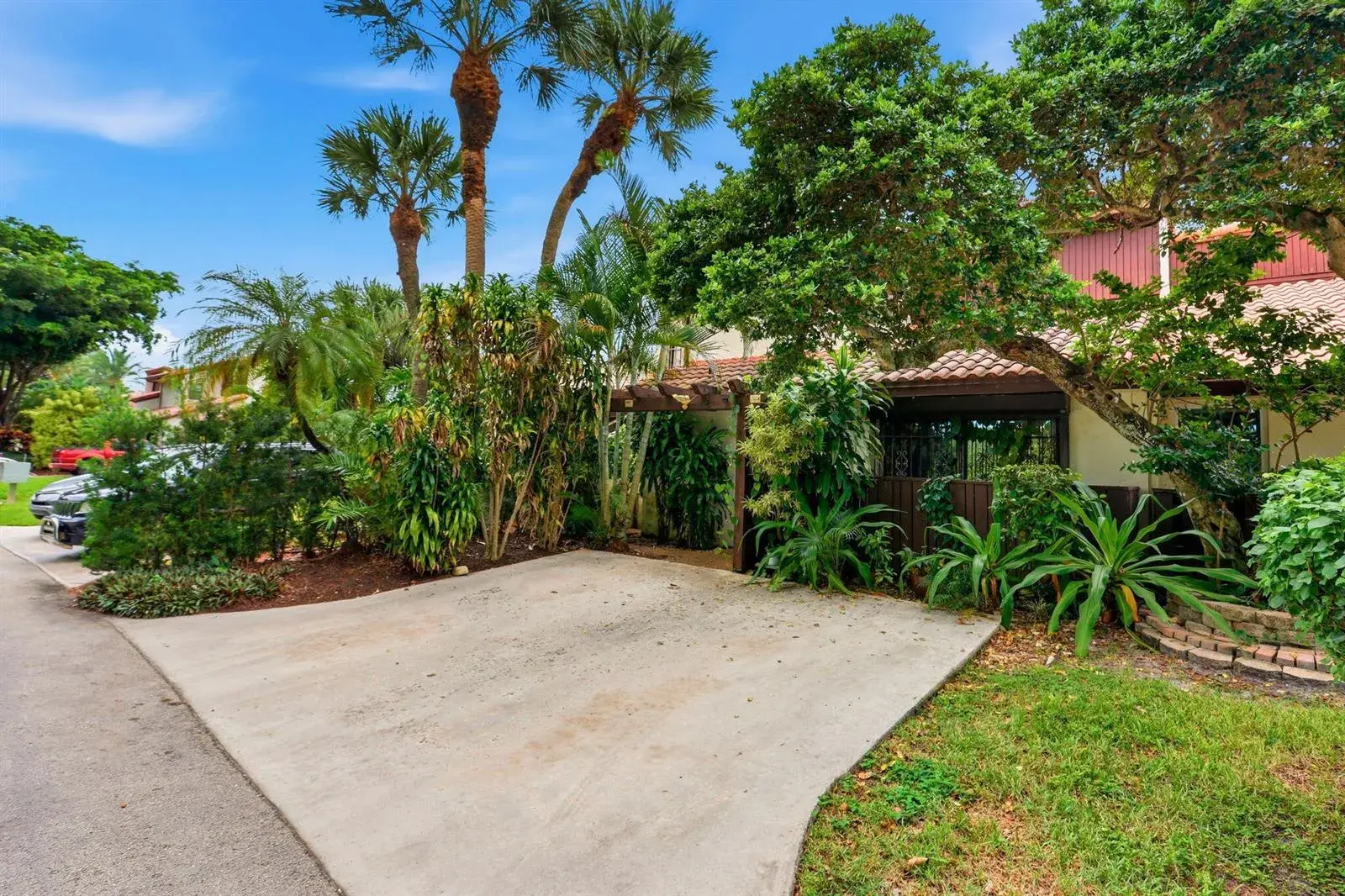 6850 TIBURON Drive, Boca Raton FL 33433