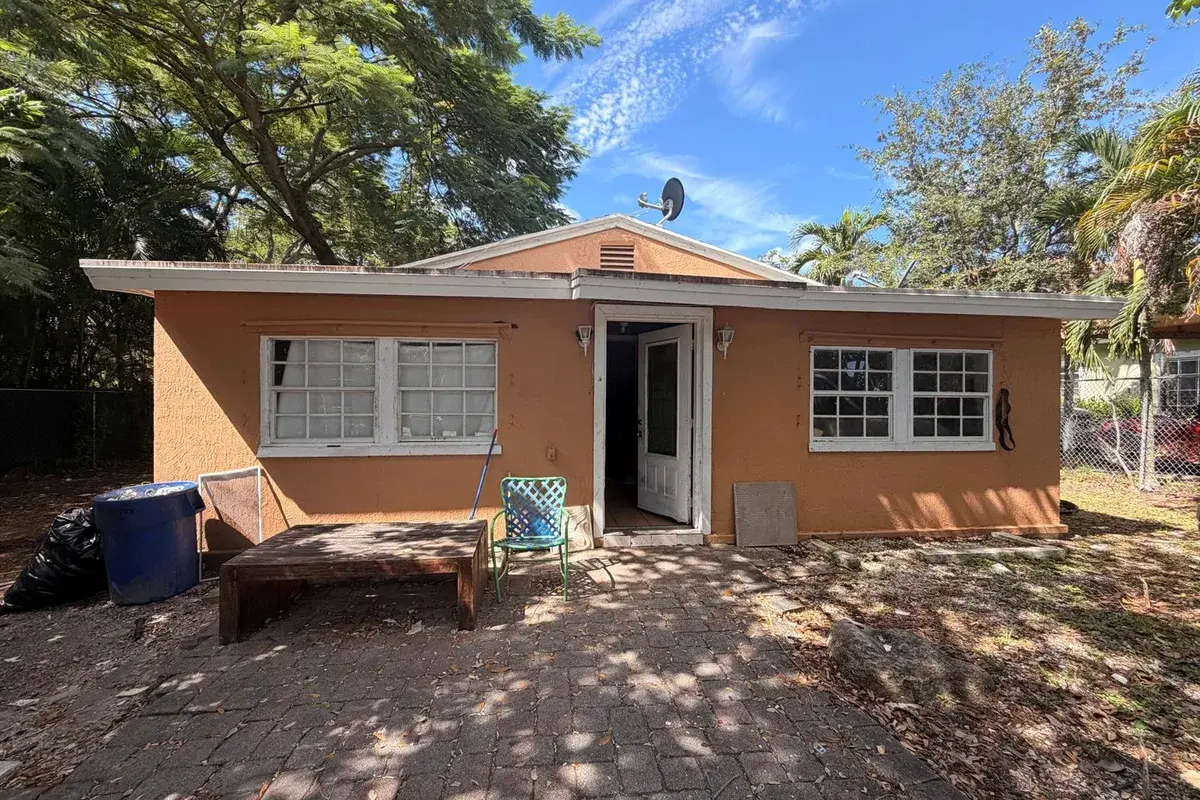 1122 SW 7TH Avenue, Delray Beach FL 33444