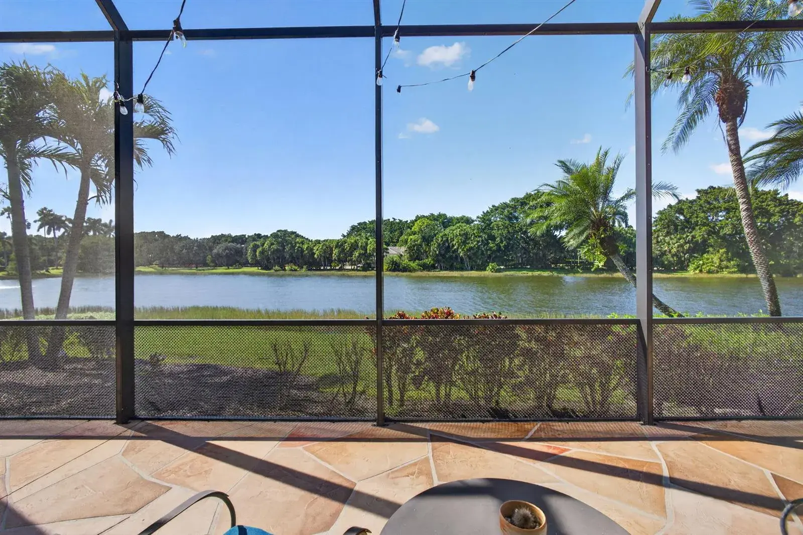 8863 LAKES Boulevard, West Palm Beach FL 33412