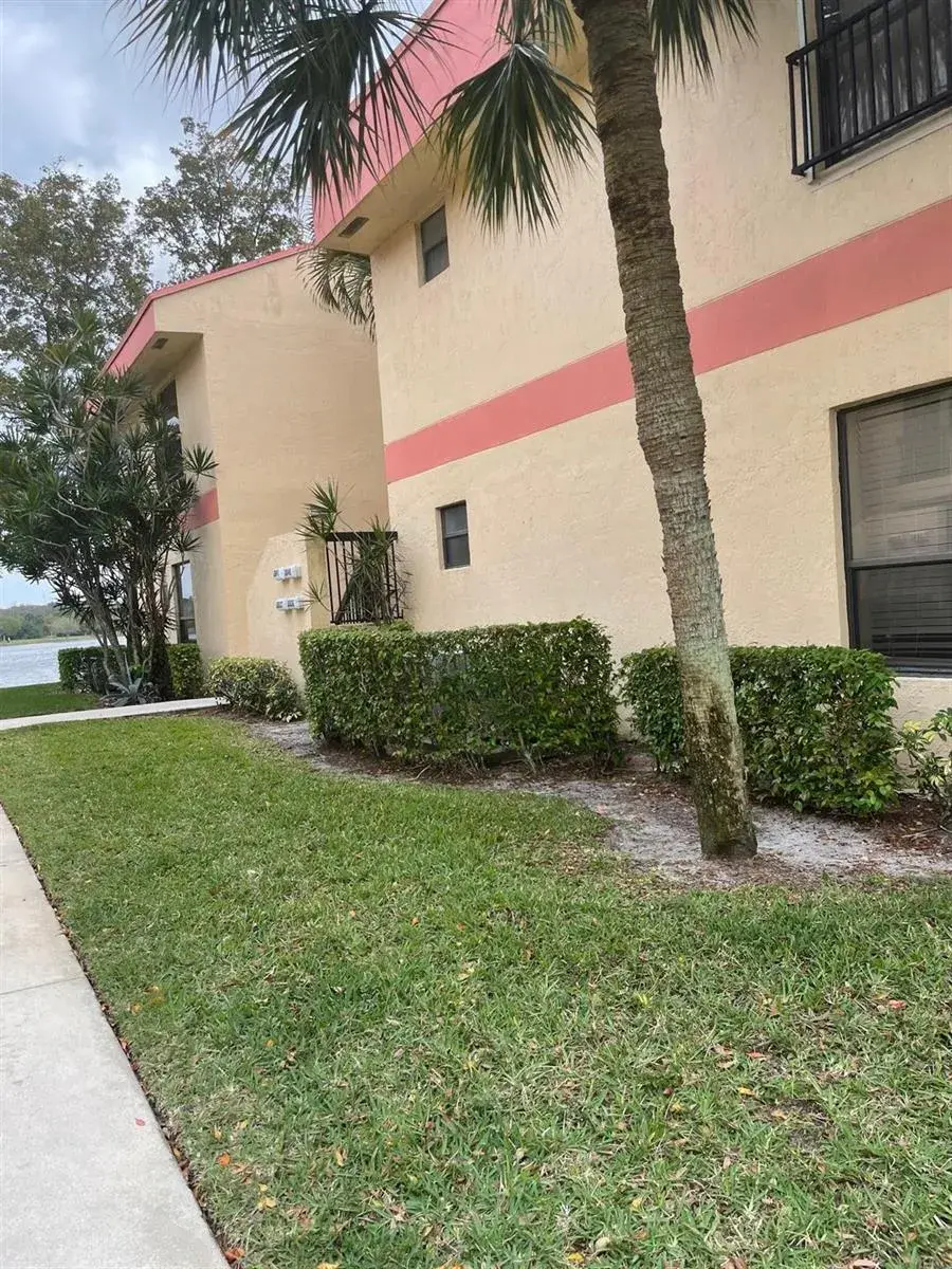 2836 Carambola Circle S # 19107, Coconut Creek FL 33066