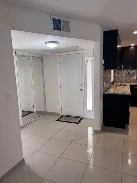 2836 Carambola Circle S # 19107, Coconut Creek FL 33066