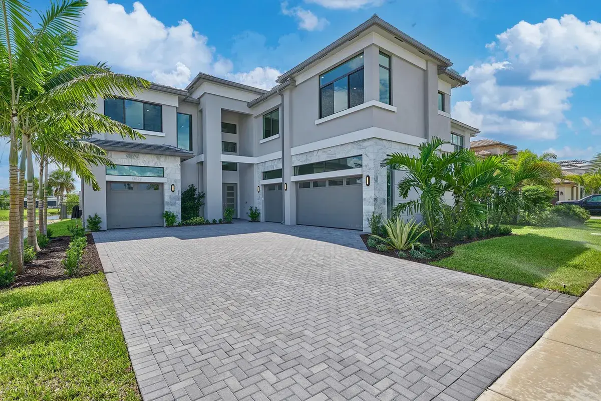 13522 Nesting Pines Way, Palm Beach Gardens FL 33412