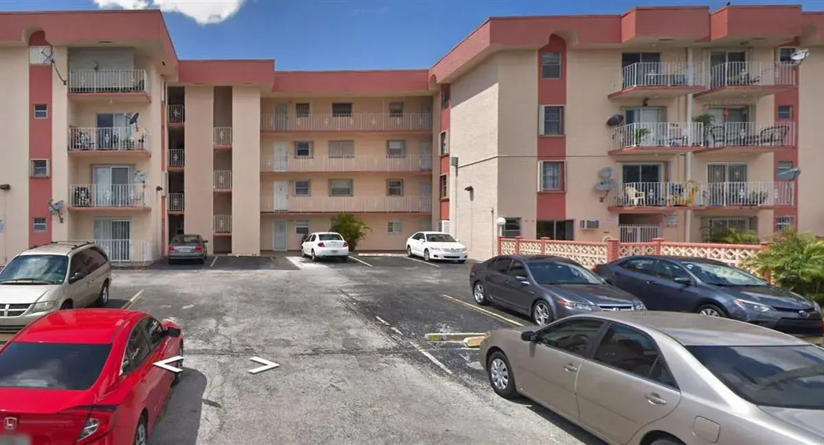 6820 W Flagler Street # 308, Miami FL 33144