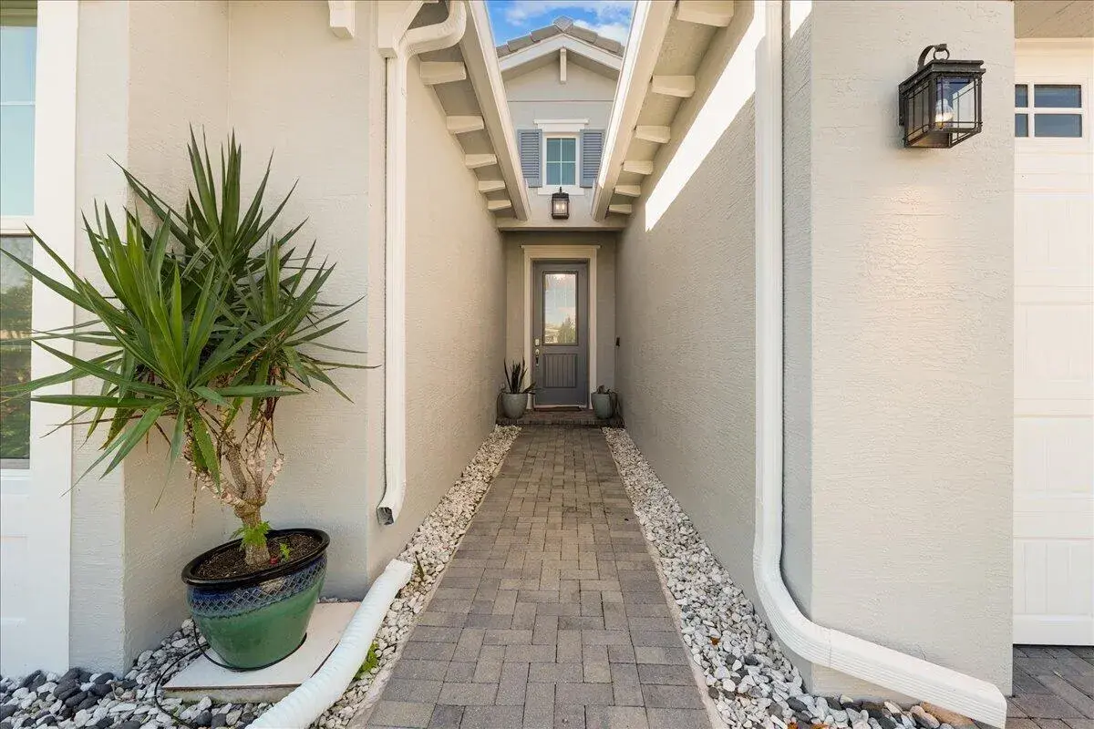 15976 Whippoorwill Circle, Westlake FL 33470