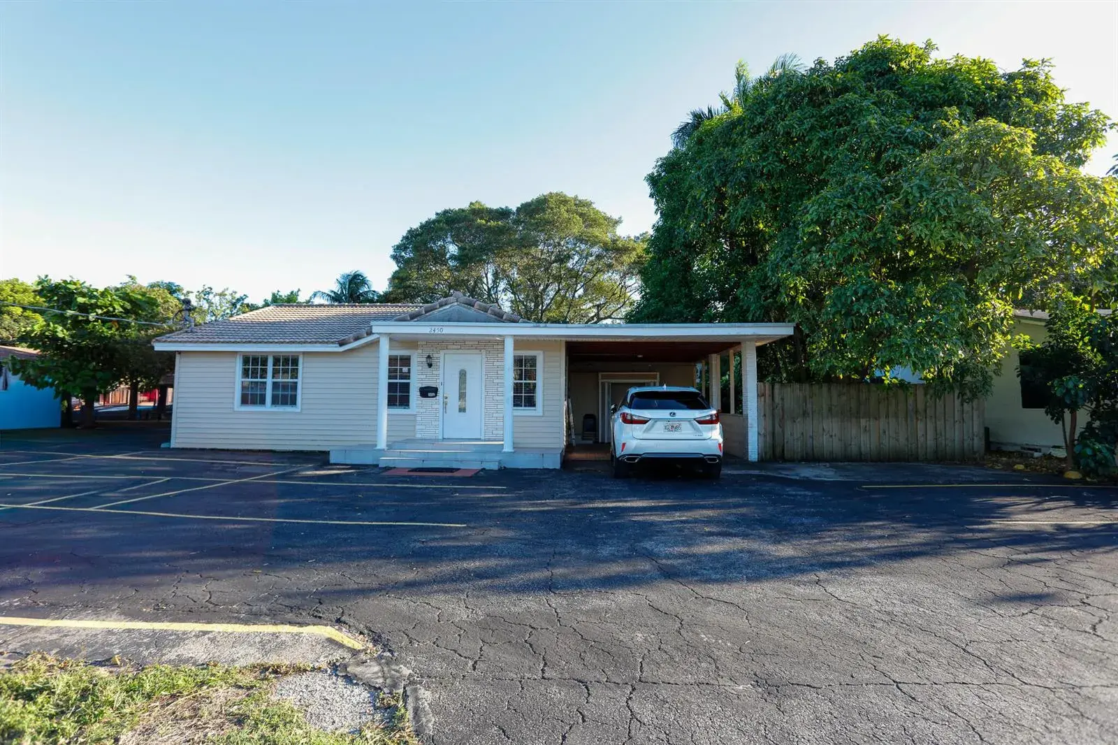 2450 GARFIELD Street # 1, Hollywood FL 33020