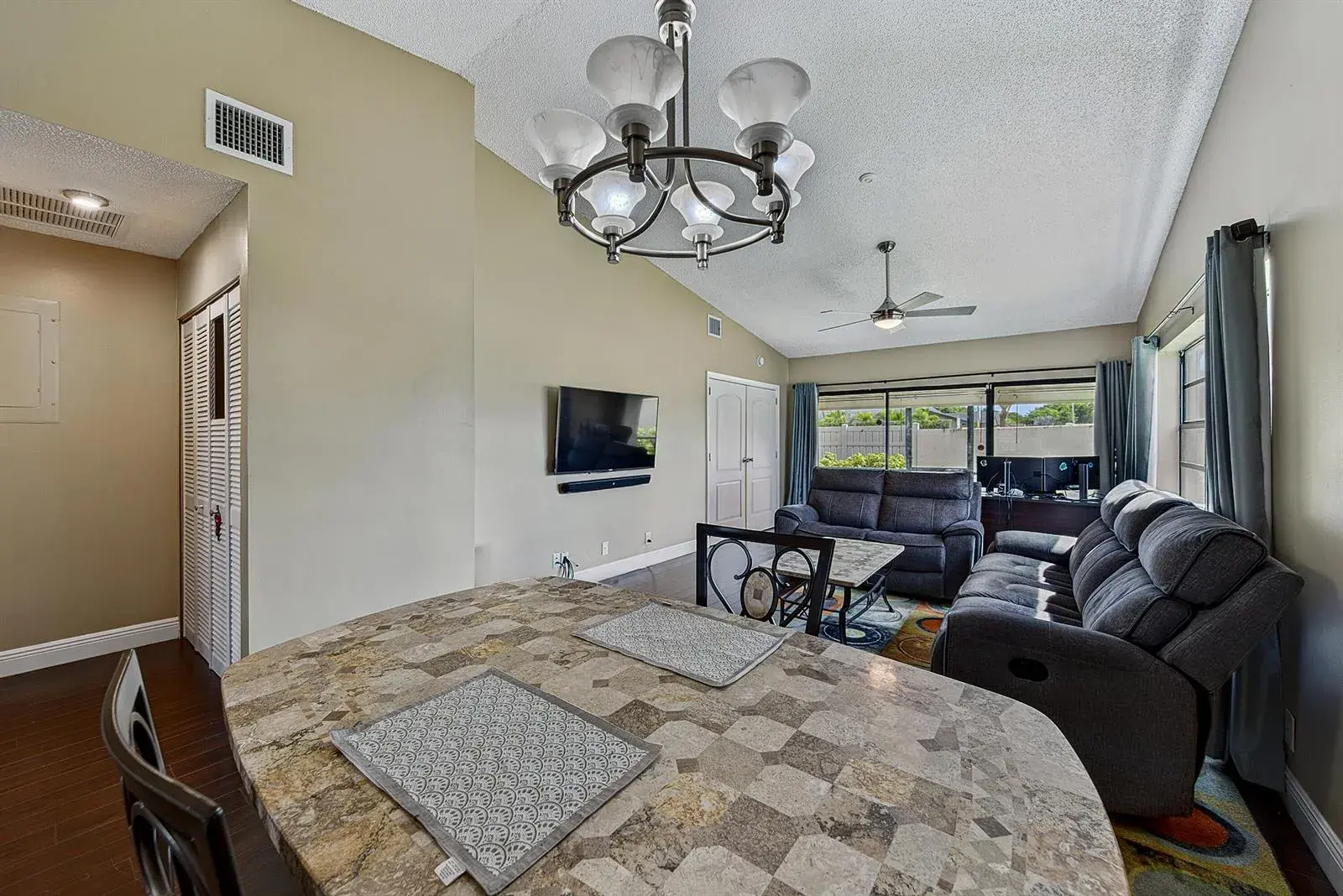 803 Banks Road, Margate FL 33063