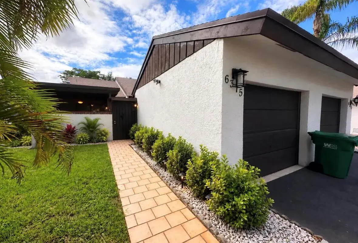 6375 PINEHURST Circle W # D38, Tamarac FL 33321