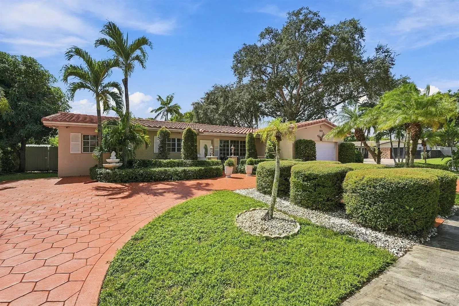 8670 NW 19TH Street, Pembroke Pines FL 33024