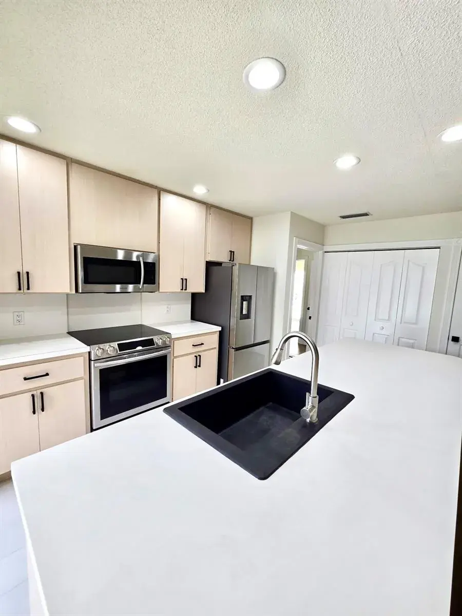 9181 SUN TERRACE Circle # A, Palm Beach Gardens FL 33403