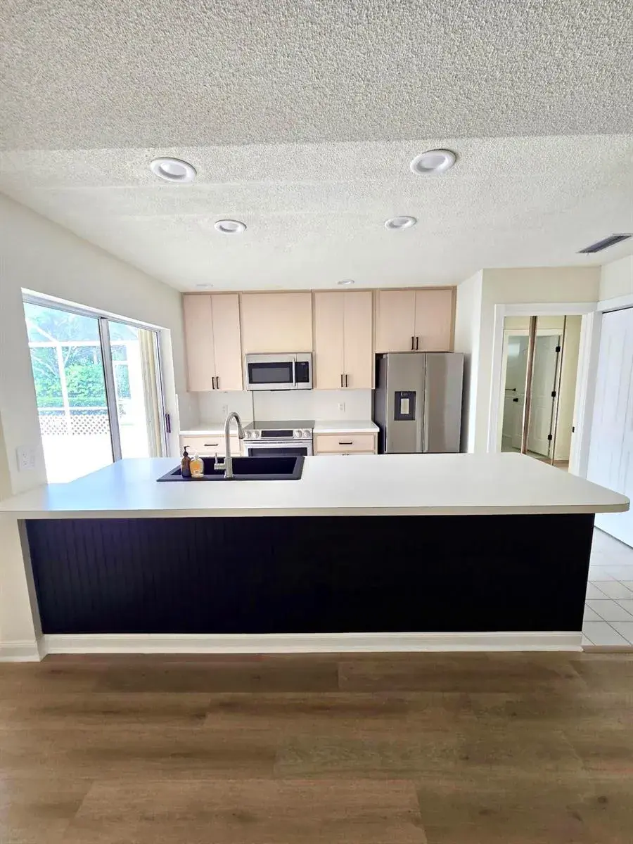 9181 SUN TERRACE Circle # A, Palm Beach Gardens FL 33403