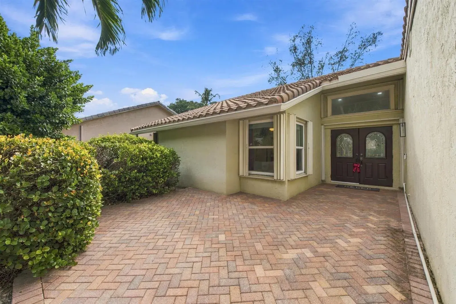 8928 Escondido Way E, Boca Raton FL 33433