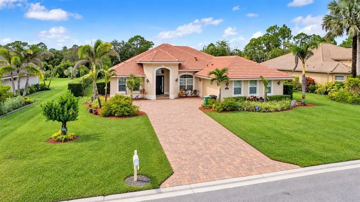 2801 Bent Pine Drive, Fort Pierce FL 34951
