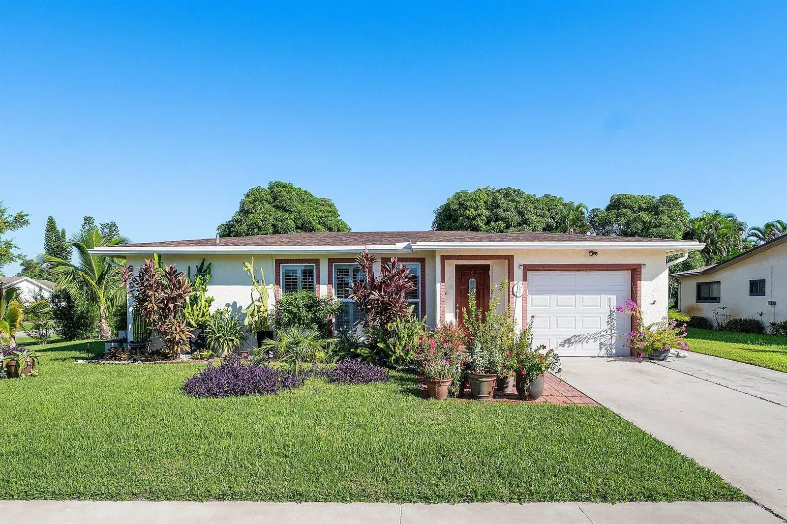 6395 Whispering Wind Way, Delray Beach FL 33484