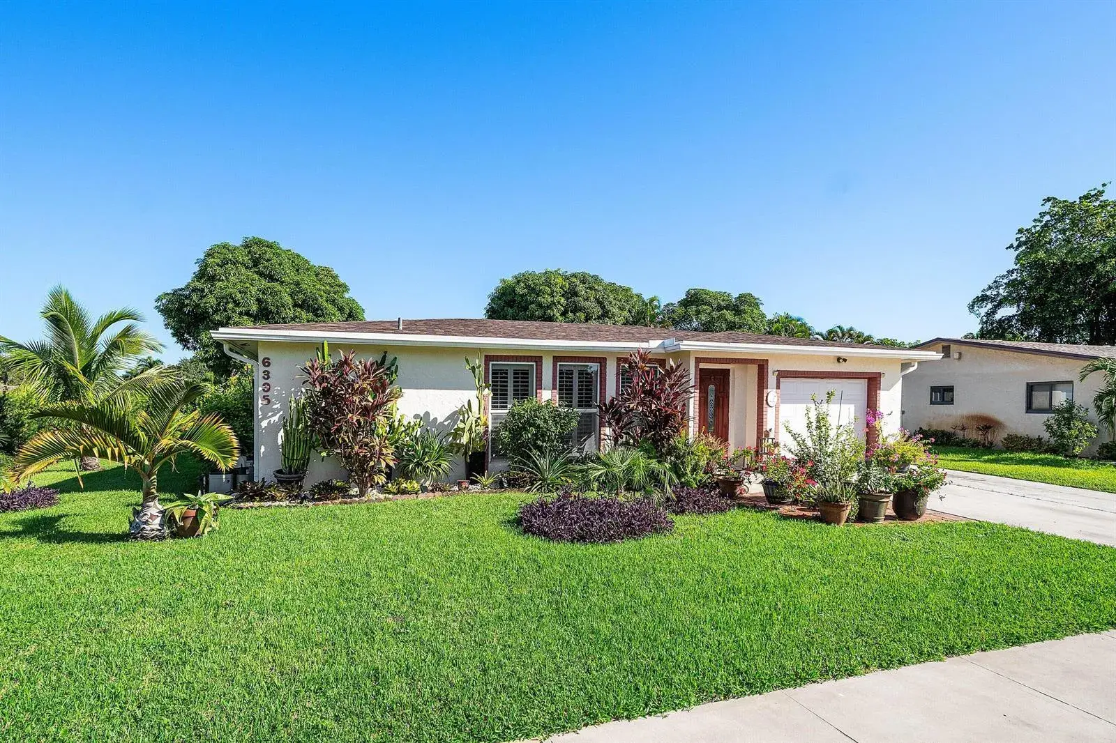 6395 Whispering Wind Way, Delray Beach FL 33484